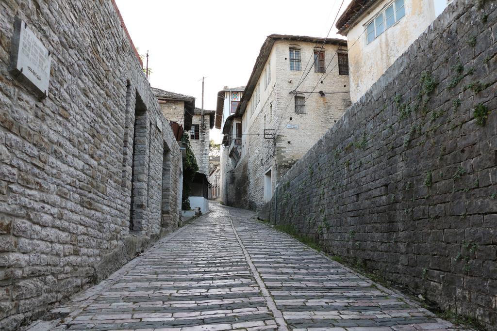 Stone City Hostel Gjirokastër المظهر الخارجي الصورة