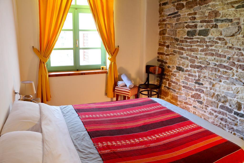 Stone City Hostel Gjirokastër المظهر الخارجي الصورة