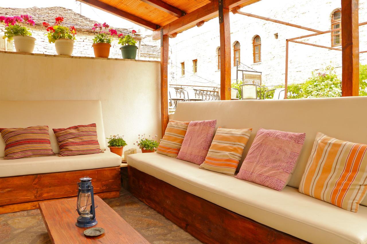 Stone City Hostel Gjirokastër المظهر الخارجي الصورة